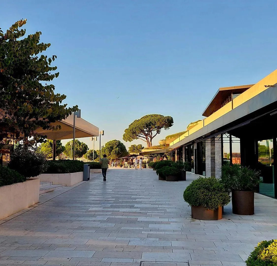 Mediterranes Apartment Mit Grillbereich, Liegen Im Garten, Privatparkplatz, Wifi 罗维尼